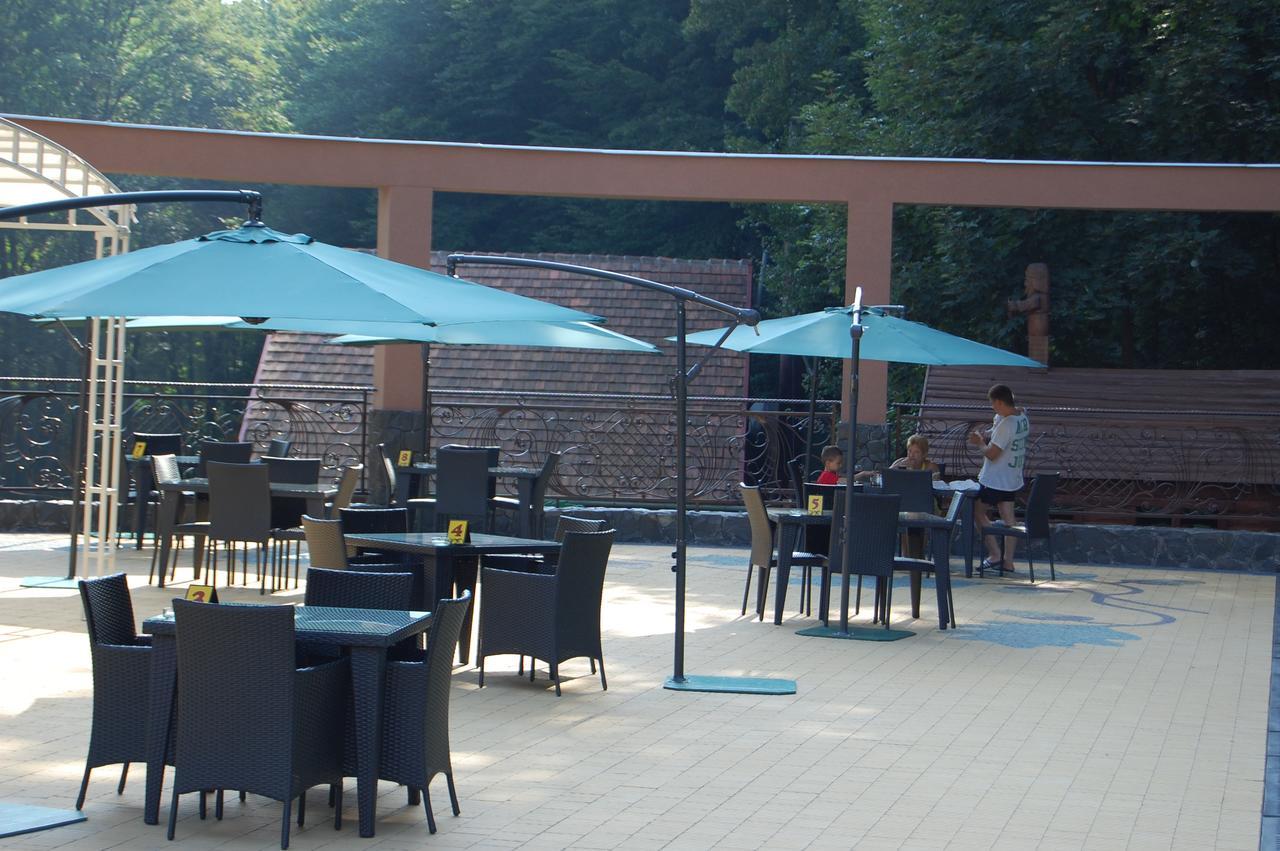 Hotel Zatyshok Svaljava Exteriér fotografie