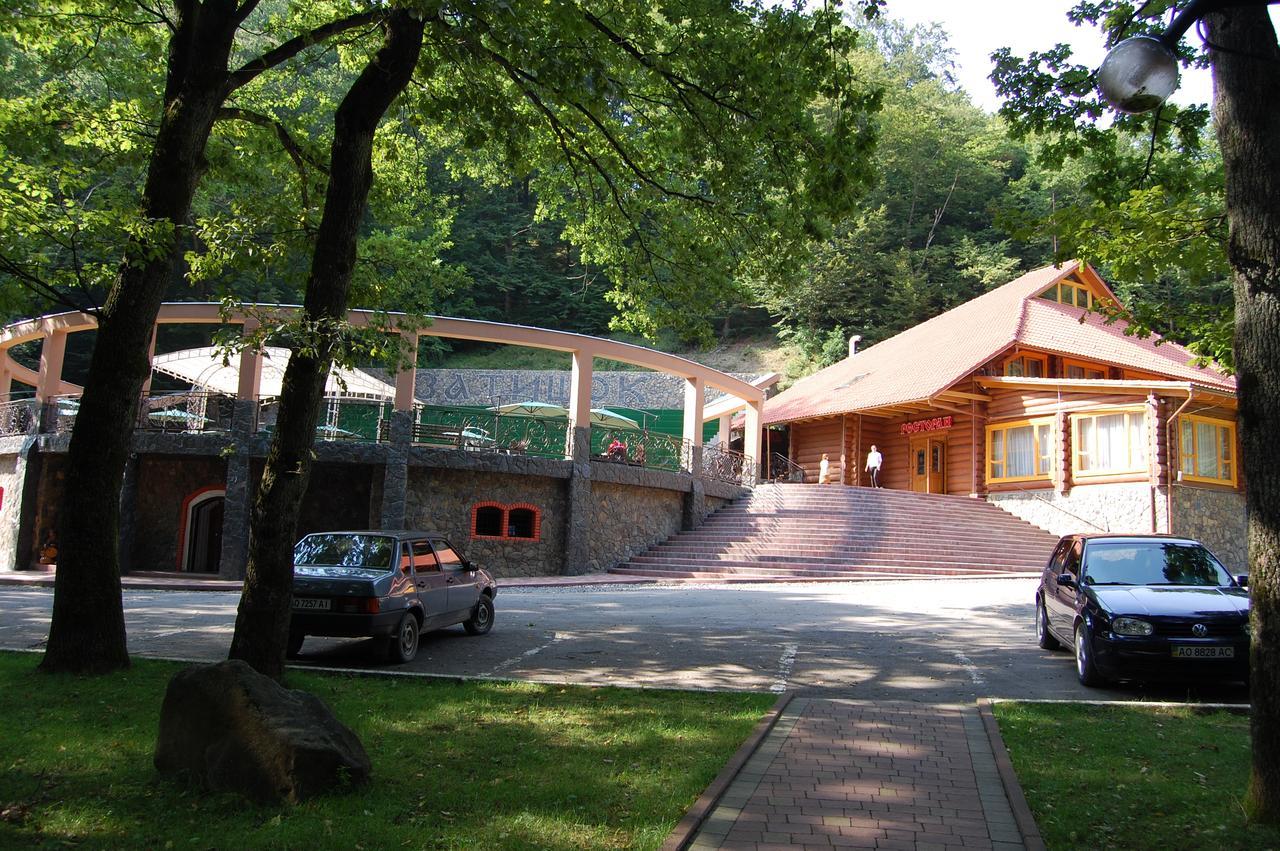 Hotel Zatyshok Svaljava Exteriér fotografie
