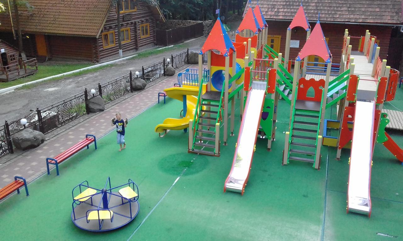 Hotel Zatyshok Svaljava Exteriér fotografie